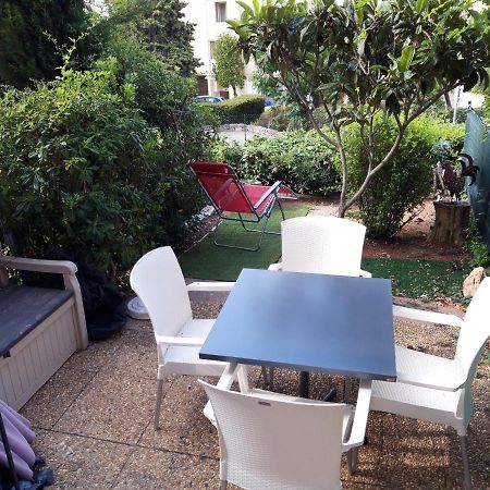 T2, Jardin, Veranda Chambre, Climatisation, Parking Privatif, Proche A Pied Centre, Plage, Gare, Pour 3 Adultes Ou 2 Adultes Avec 2 Enfants Bandol Εξωτερικό φωτογραφία